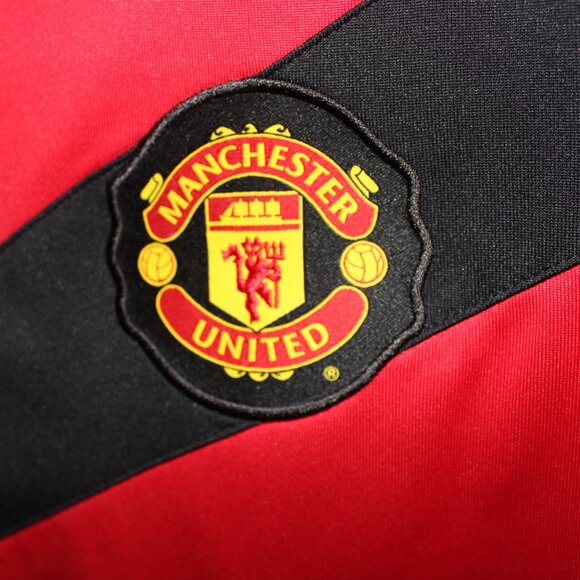 Nike Manchester United 2009-10 home shirt football soccer jersey AIG - Picture 7 of 9